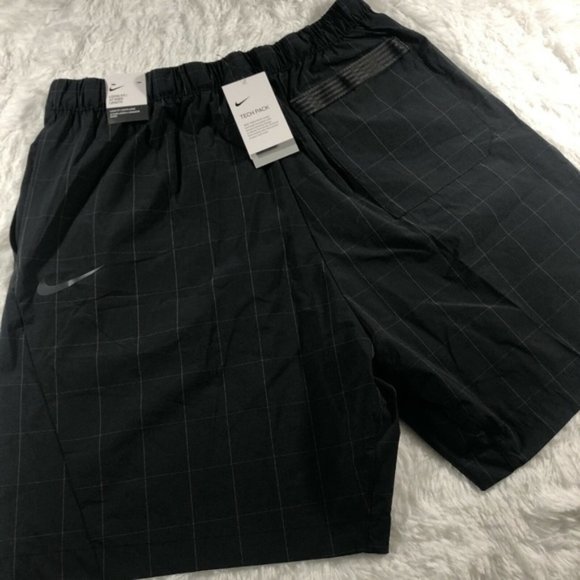 Nike Sportswear Tech Pack Repel Woven Shorts - Picture 2 of 10
